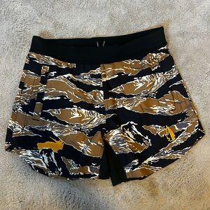 Men's Athletic Shorts in Black and Brown